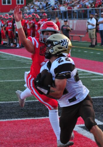 Monarchs Fall To Indians 49-21